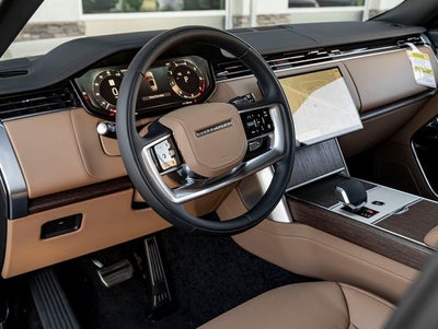 2026 Land Rover Range Rover SE SWB P400