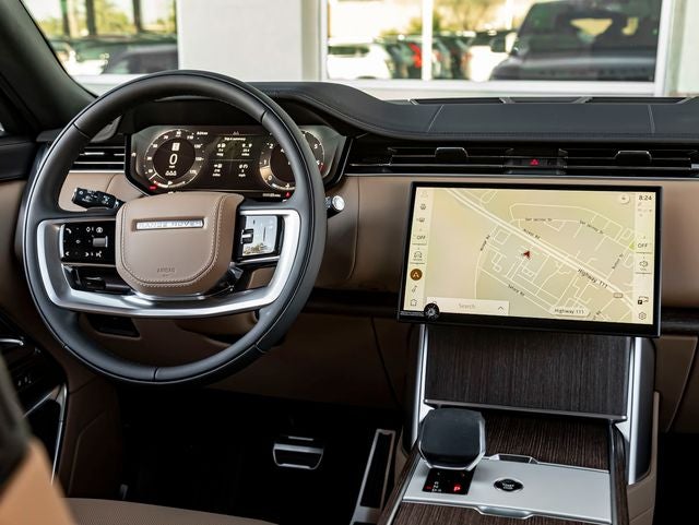 2026 Land Rover Range Rover SE SWB P400