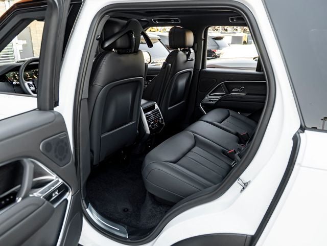 2027 Land Rover Range Rover SE