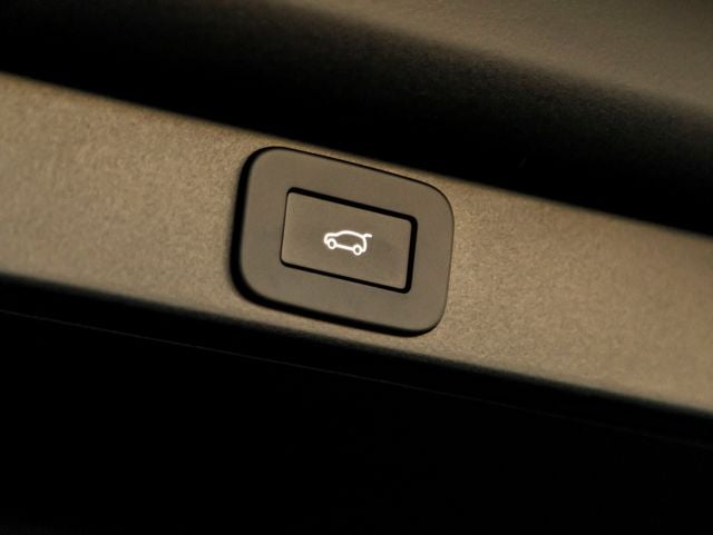 2027 Land Rover Range Rover SE