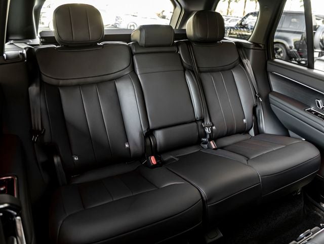2027 Land Rover Range Rover SE