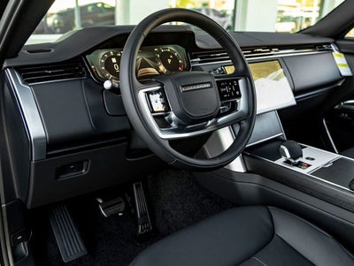 2026 Land Rover Range Rover SE