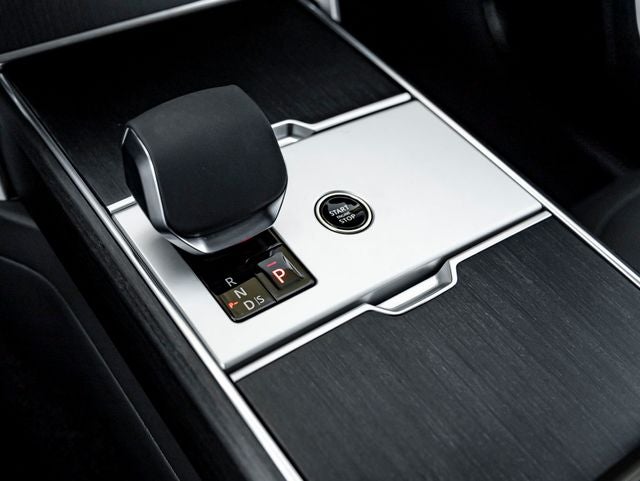 2026 Land Rover Range Rover SE