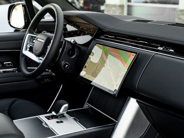 2026 Land Rover Range Rover SE
