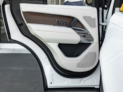 2027 Land Rover Range Rover SE