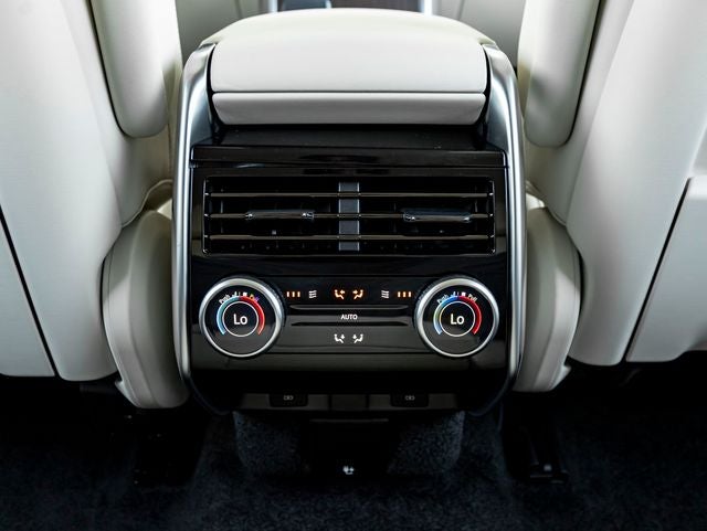 2027 Land Rover Range Rover SE