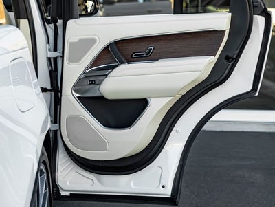 2027 Land Rover Range Rover SE