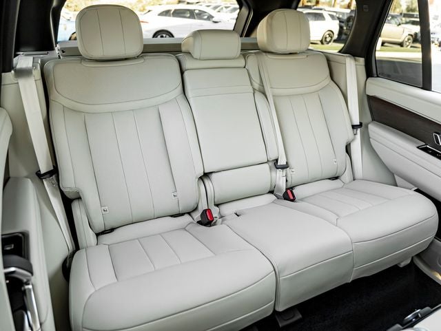 2027 Land Rover Range Rover SE