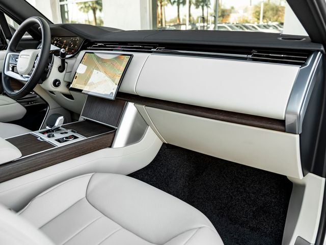 2027 Land Rover Range Rover SE