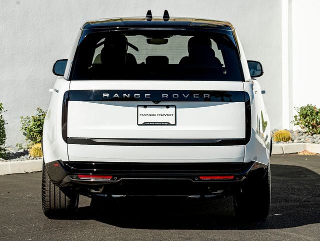 2027 Land Rover Range Rover SE