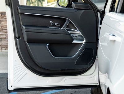 2026 Land Rover Range Rover SE