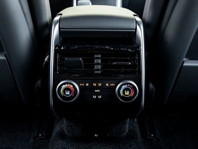 2026 Land Rover Range Rover SE