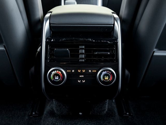 2026 Land Rover Range Rover SE