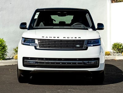 2026 Land Rover Range Rover SE
