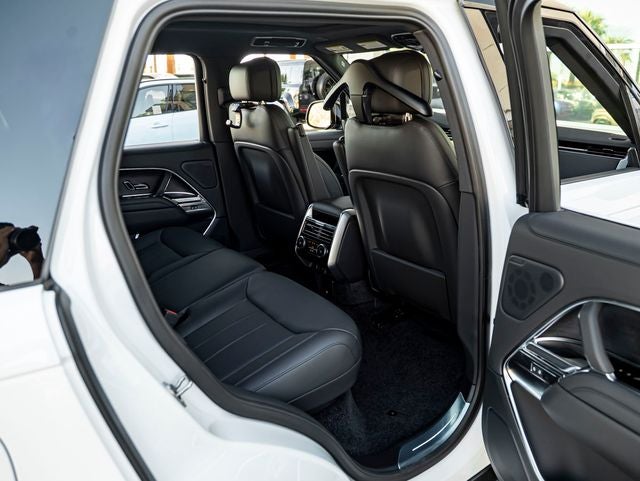 2026 Land Rover Range Rover SE