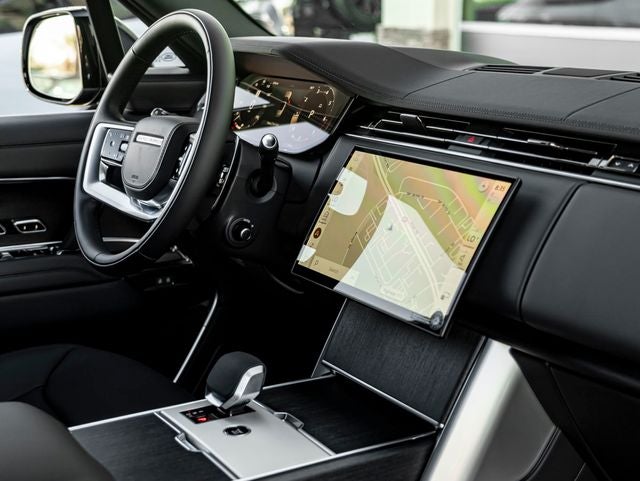 2026 Land Rover Range Rover SE