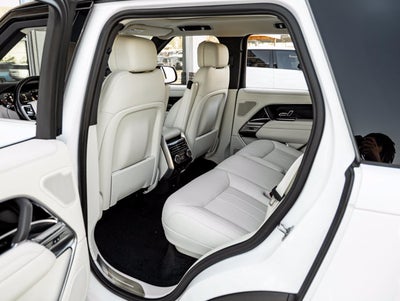 2025 Land Rover Range Rover SE