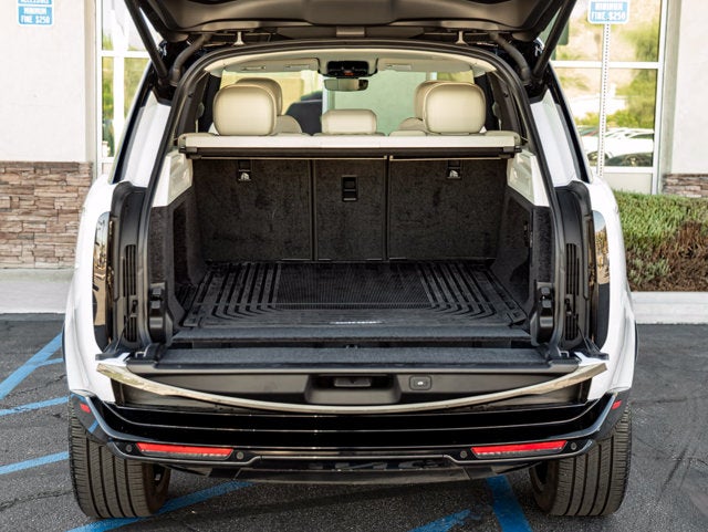 2025 Land Rover Range Rover SE