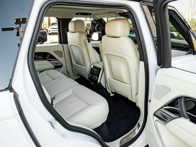 2025 Land Rover Range Rover SE