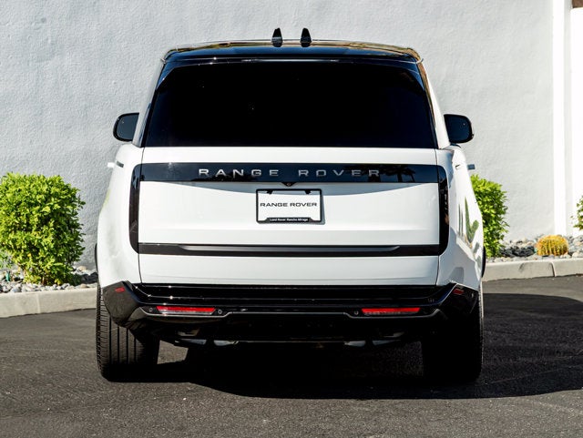 2025 Land Rover Range Rover SE