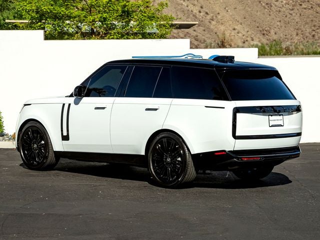 2025 Land Rover Range Rover SE