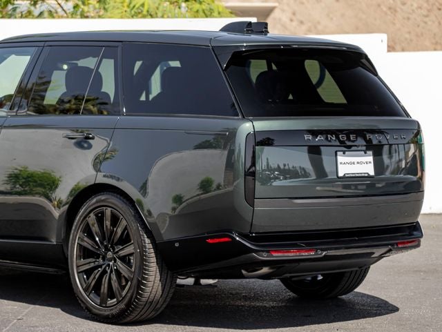 2026 Land Rover Range Rover SE SWB P400