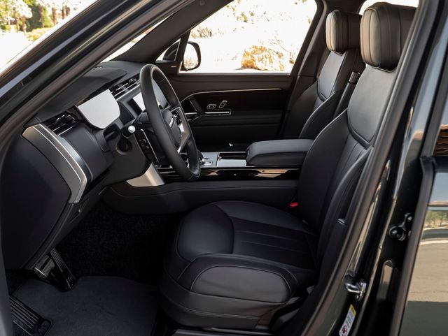 2026 Land Rover Range Rover SE SWB P400