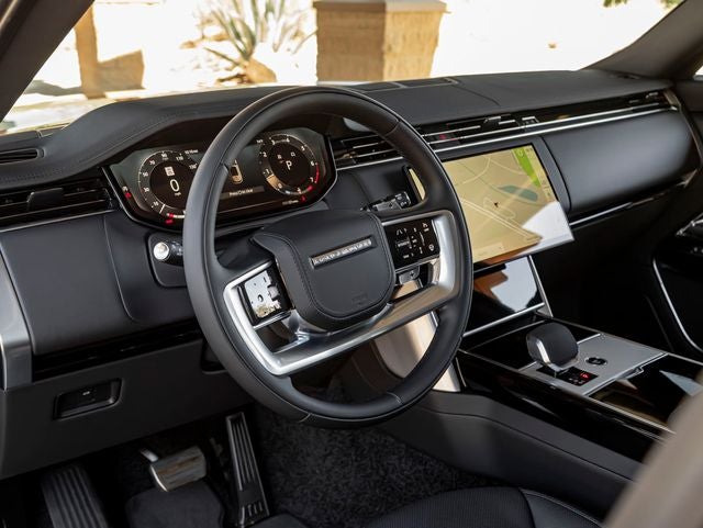 2026 Land Rover Range Rover SE SWB P400