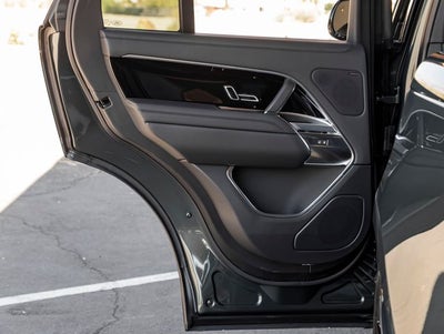 2026 Land Rover Range Rover SE SWB P400