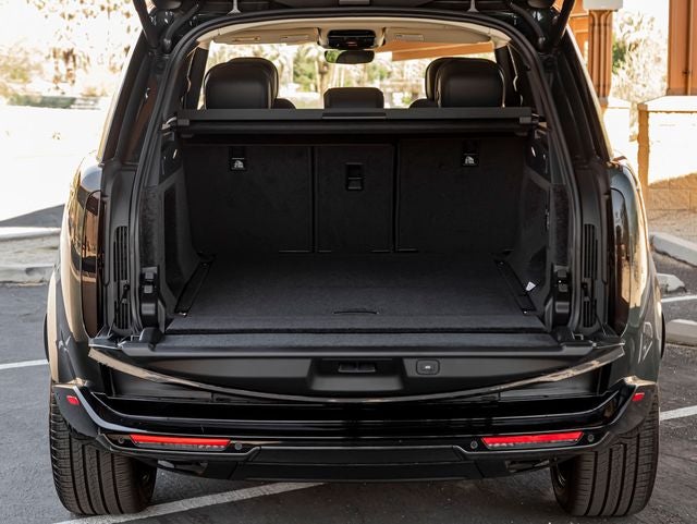 2026 Land Rover Range Rover SE SWB P400