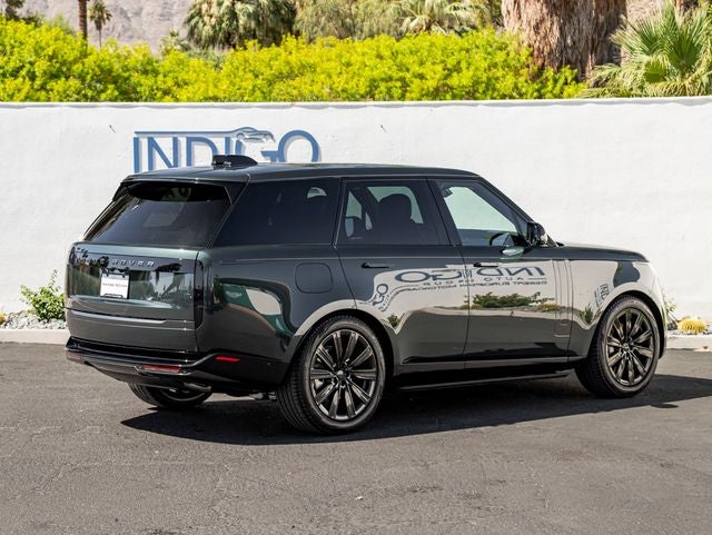 2026 Land Rover Range Rover SE SWB P400