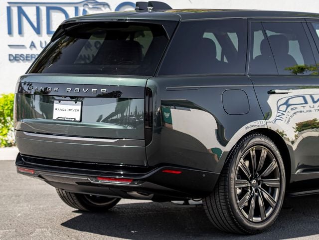 2026 Land Rover Range Rover SE SWB P400