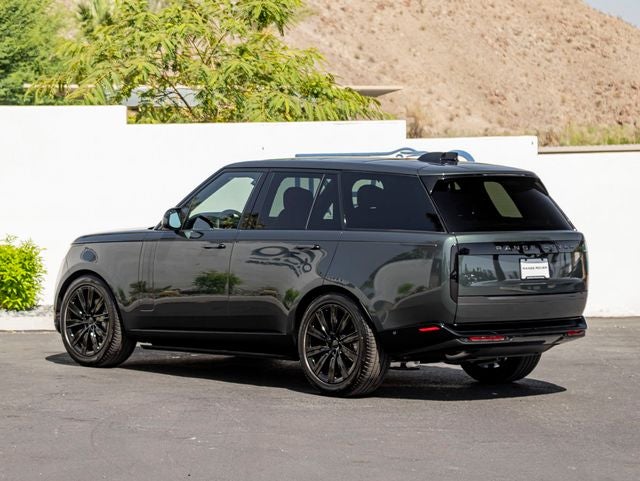 2026 Land Rover Range Rover SE SWB P400