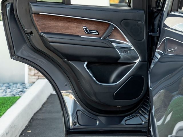 2024 Land Rover Range Rover SE
