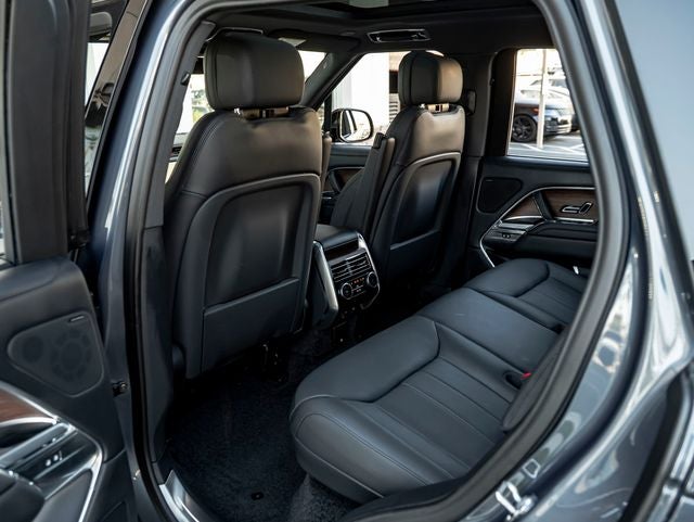 2024 Land Rover Range Rover SE