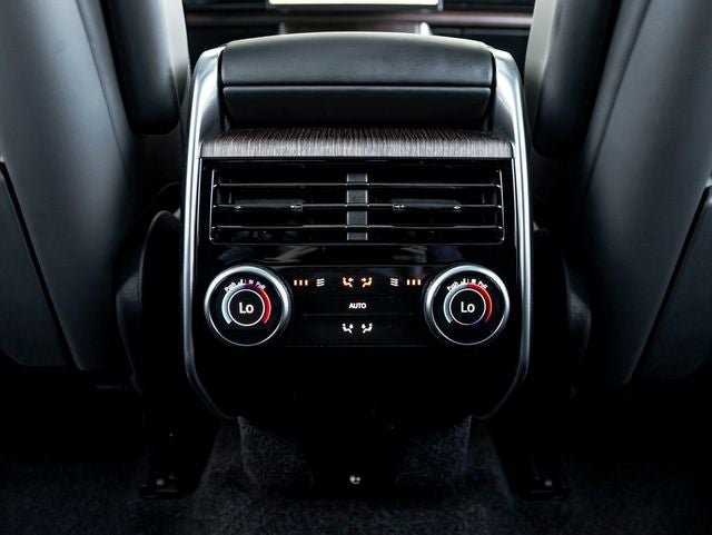 2024 Land Rover Range Rover SE