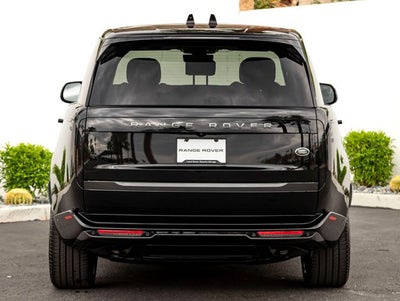 2023 Land Rover Range Rover SE