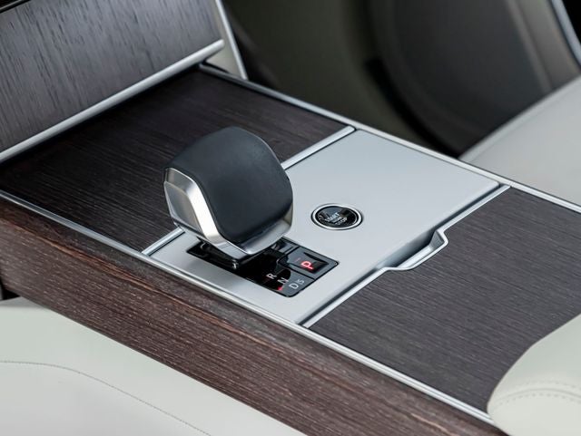 2024 Land Rover Range Rover SE