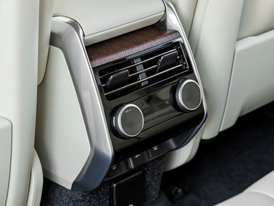 2024 Land Rover Range Rover SE