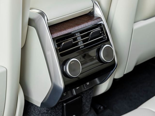 2024 Land Rover Range Rover SE