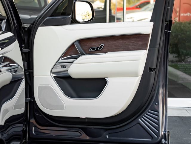 2024 Land Rover Range Rover SE