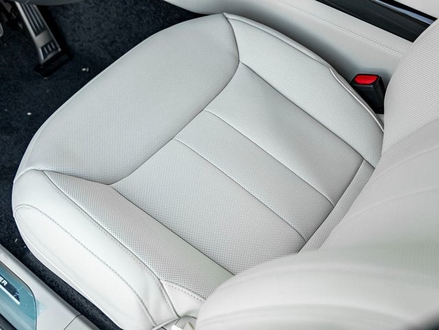 2026 Land Rover Range Rover SE