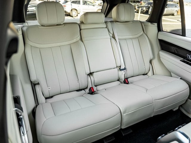 2026 Land Rover Range Rover SE