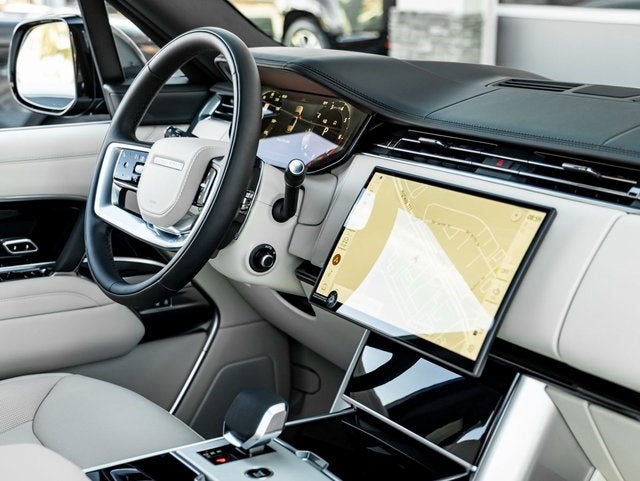 2026 Land Rover Range Rover SE