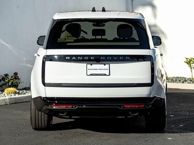 2026 Land Rover Range Rover SE