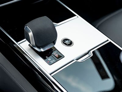 2026 Land Rover Range Rover SE