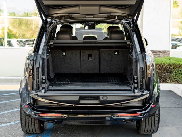 2026 Land Rover Range Rover SE