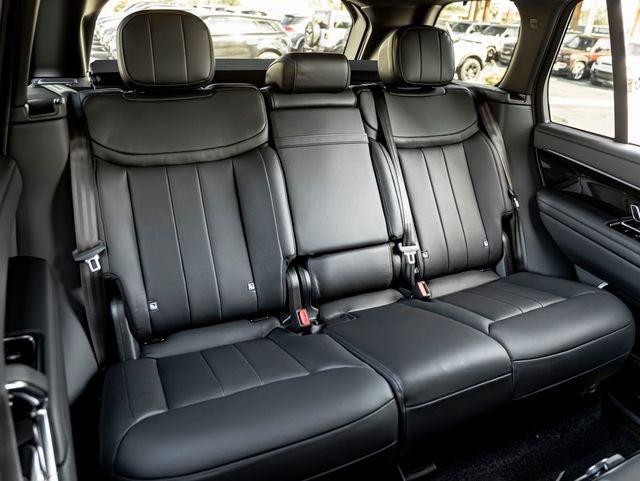 2026 Land Rover Range Rover SE