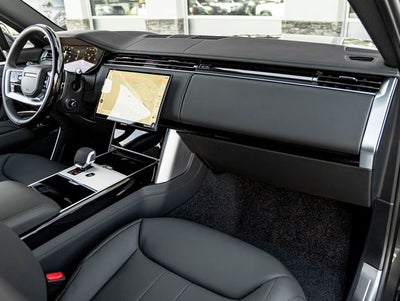 2026 Land Rover Range Rover SE