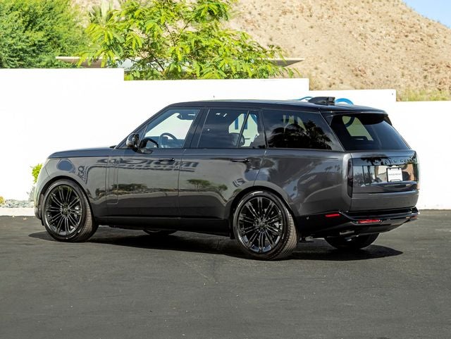2026 Land Rover Range Rover SE